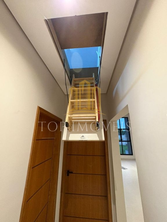 Maravilhosa casa três dormitórios suítes espaço gourmet em condomínio fechado com lazer completo