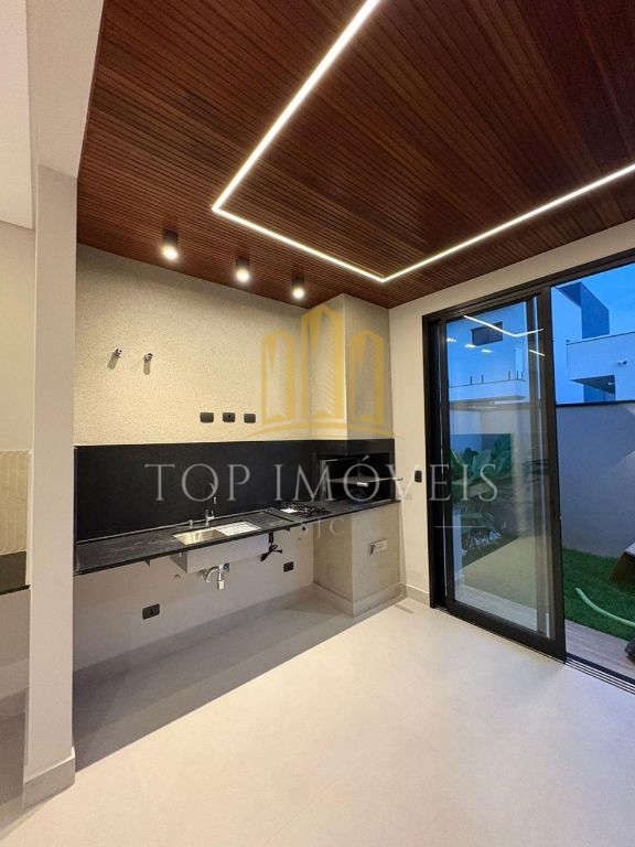 Maravilhosa casa três dormitórios suítes espaço gourmet em condomínio fechado com lazer completo