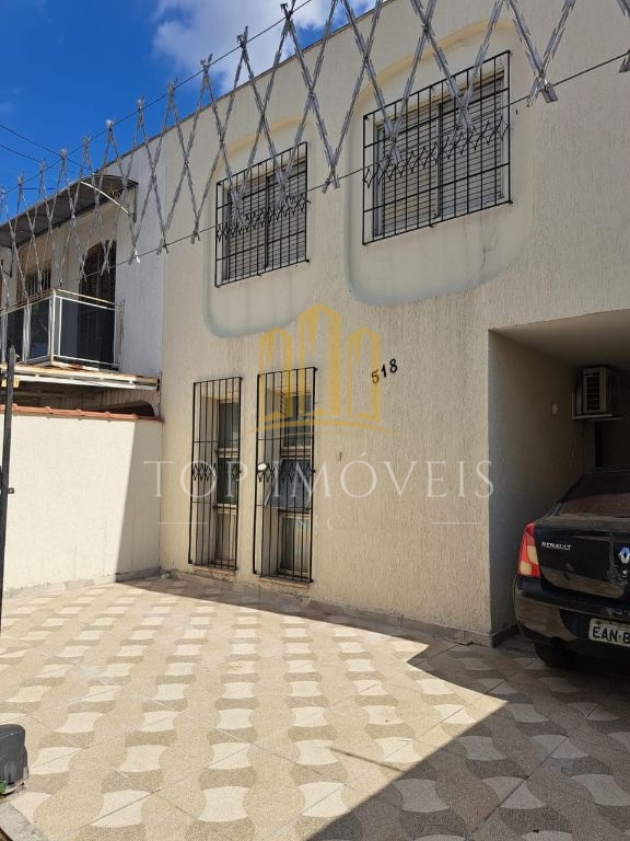 Casa linda com grande capacidade para sua famiia