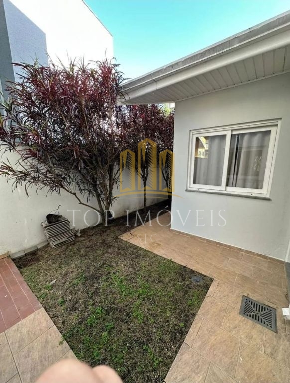 Maravilhosa casa de 4 quartos sendo 1 suite - Terreno de 600m² - Altos da Serra II - Urbanova