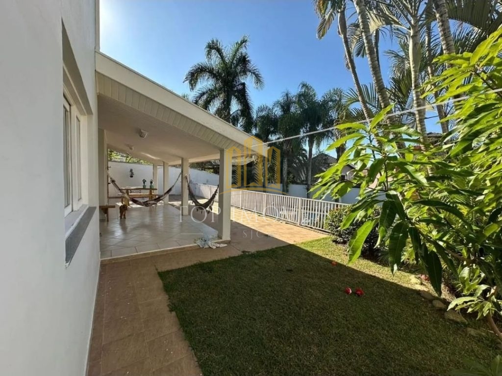 Maravilhosa casa de 4 quartos sendo 1 suite - terreno de 600