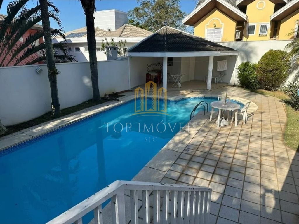 Maravilhosa casa de 4 quartos sendo 1 suite - terreno de 600
