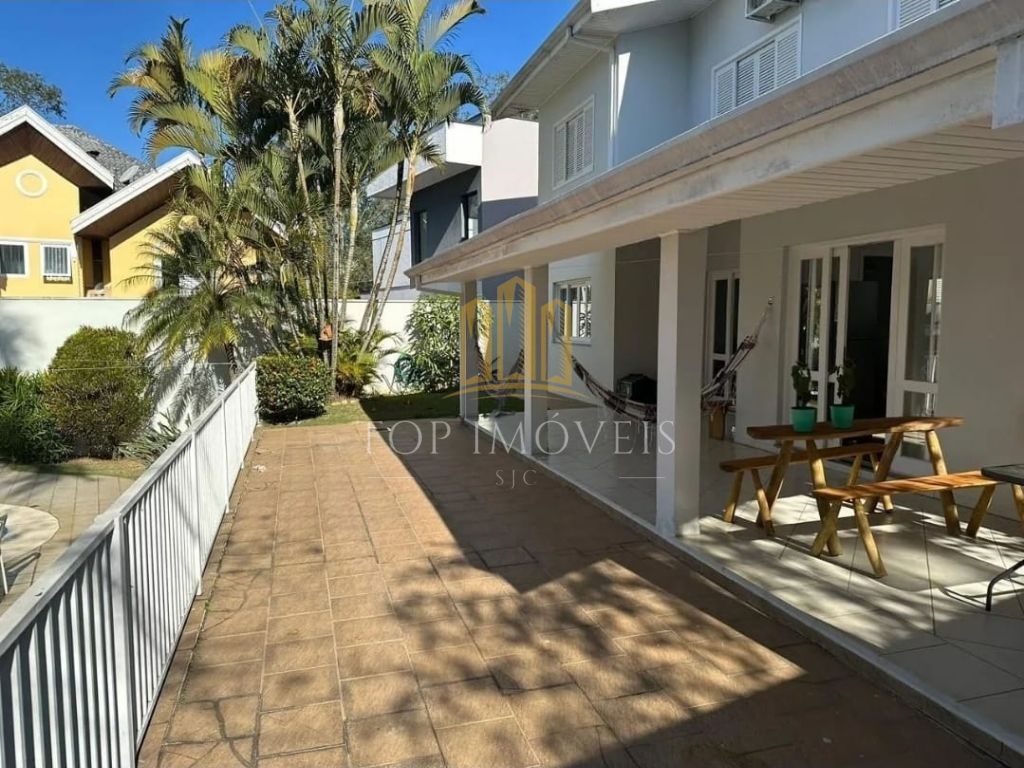 Maravilhosa casa de 4 quartos sendo 1 suite - terreno de 600