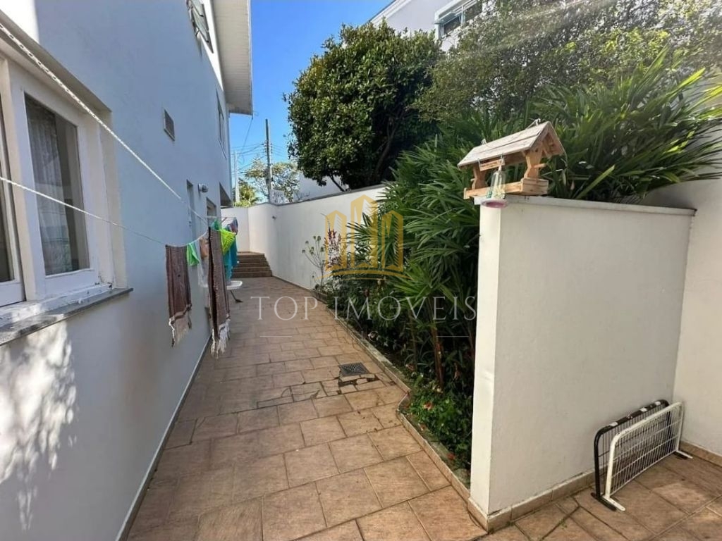 Maravilhosa casa de 4 quartos sendo 1 suite - terreno de 600