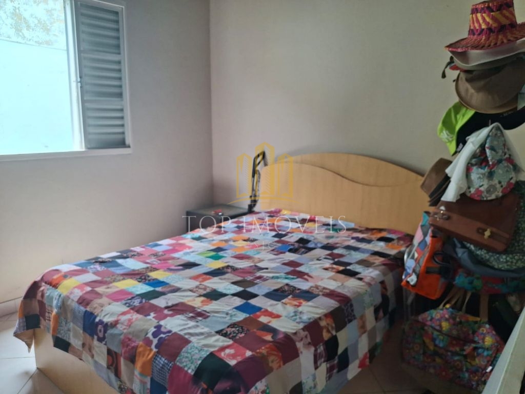 Maravilhosa casa três dormitórios suíte piscina espaço gourm