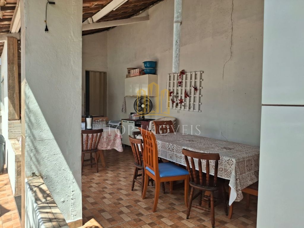 Maravilhosa casa três dormitórios suíte piscina espaço gourmet repleto de armários na melhor localização de Santana