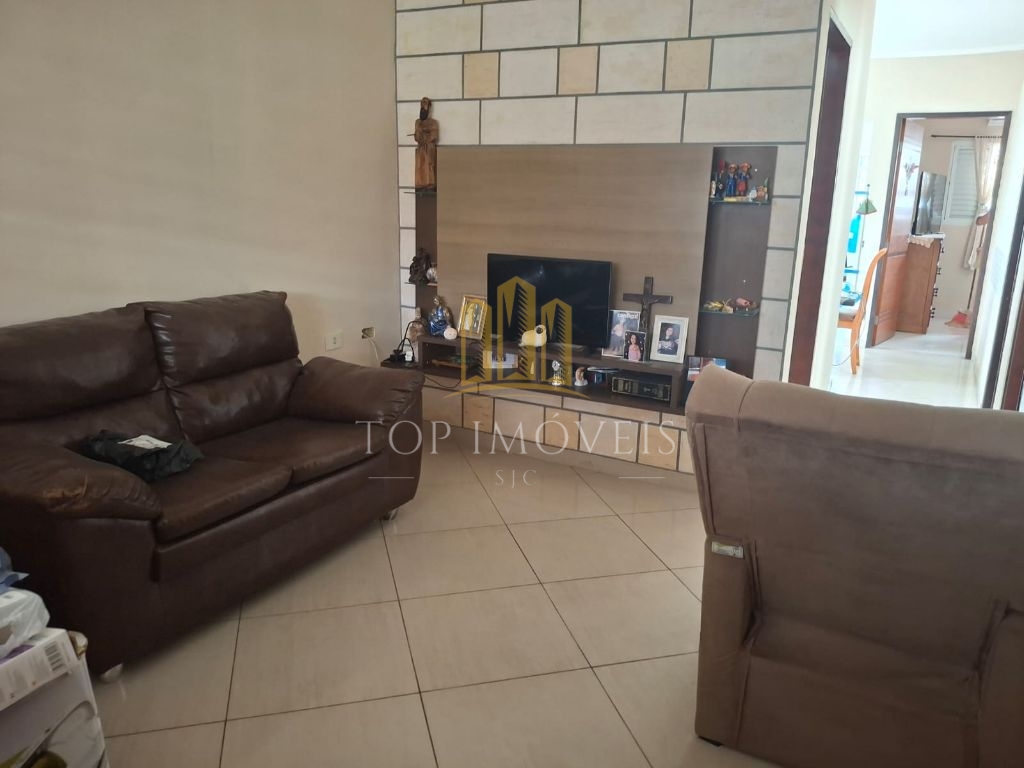 Maravilhosa casa três dormitórios suíte piscina espaço gourm