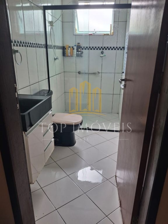 Maravilhosa casa três dormitórios suíte piscina espaço gourm