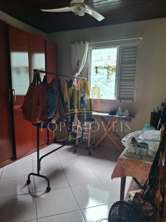 Maravilhosa casa três dormitórios suíte piscina espaço gourm