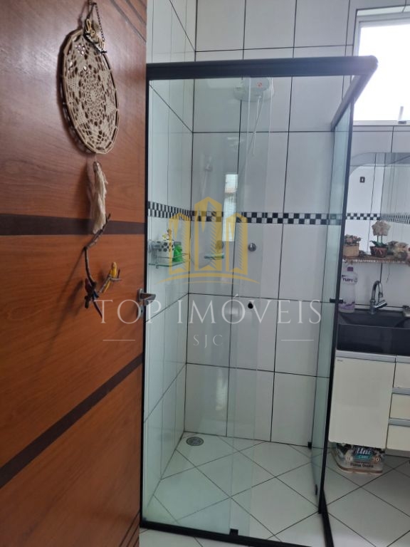 Maravilhosa casa três dormitórios suíte piscina espaço gourmet repleto de armários na melhor localização de Santana
