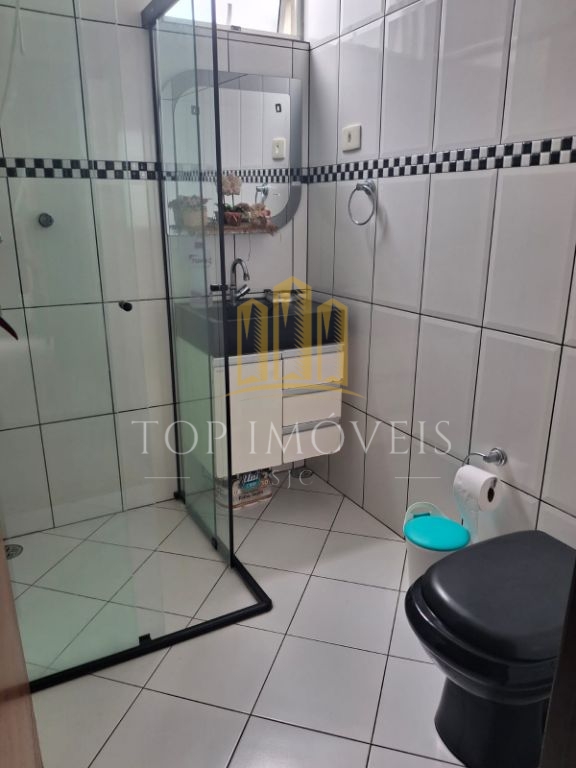 Maravilhosa casa três dormitórios suíte piscina espaço gourm