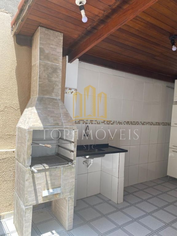 Oportunidade - Casa de 3 quartos sendo 1 suíte no Jardim das Indústrias
