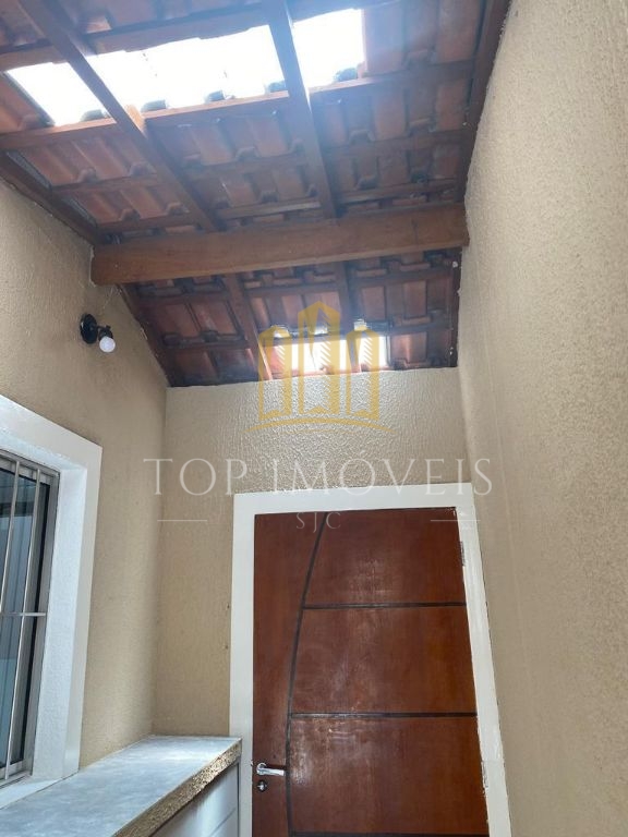 Oportunidade - Casa de 3 quartos sendo 1 suíte no Jardim das Indústrias