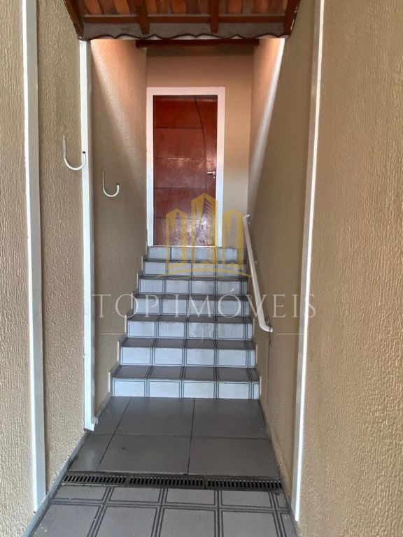 Oportunidade - Casa de 3 quartos sendo 1 suíte no Jardim das Indústrias