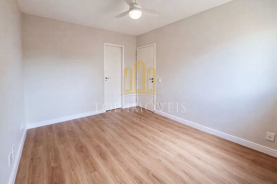 Apartamento de 2 quartos sendo 1 suíte no edifício siena - j