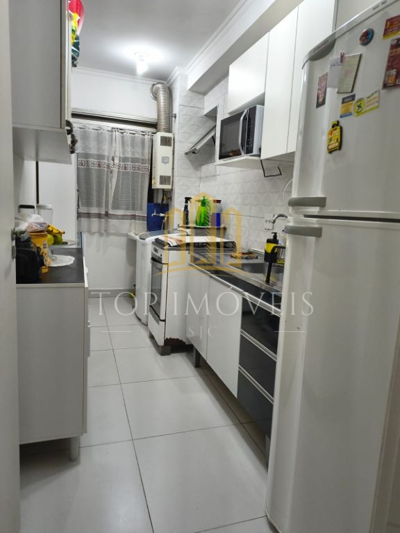 Apartamento no condomínio città di roma 3 dormitórios elegân