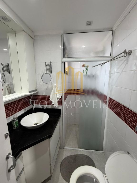 Apartamento com 2 Dormitórios 1 Suíte 66 m² Jardim das Industrias