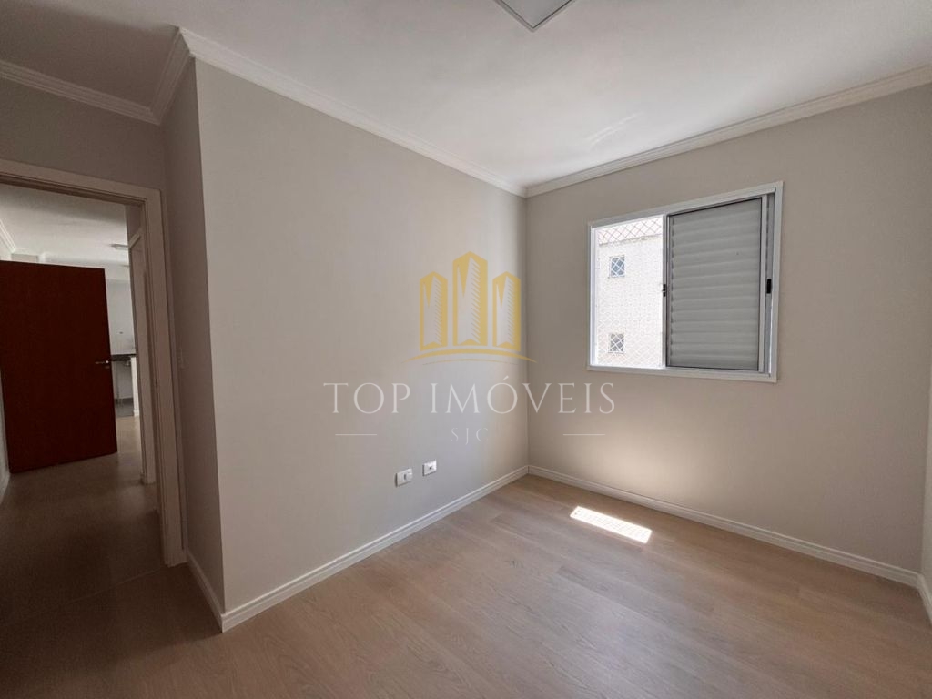 Lindo apartamento dois dormitorios sacada envidraçada condom