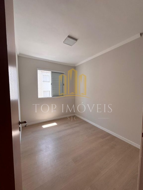 Lindo apartamento dois dormitorios sacada envidraçada condom