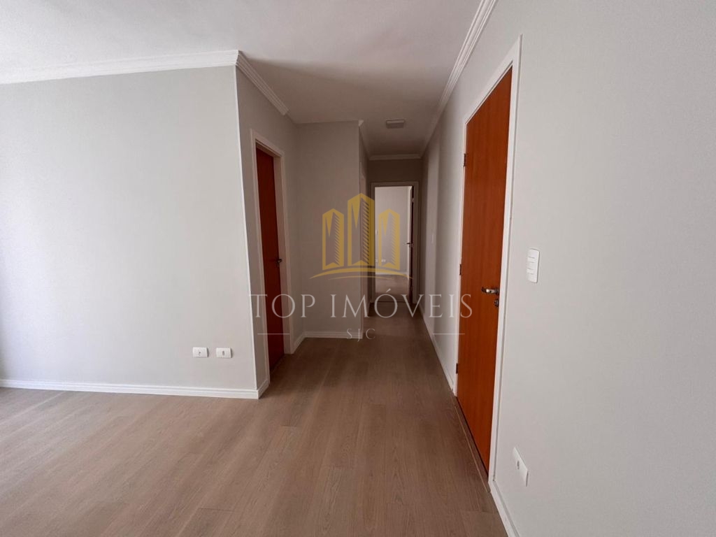 Lindo apartamento dois dormitorios sacada envidraçada condom