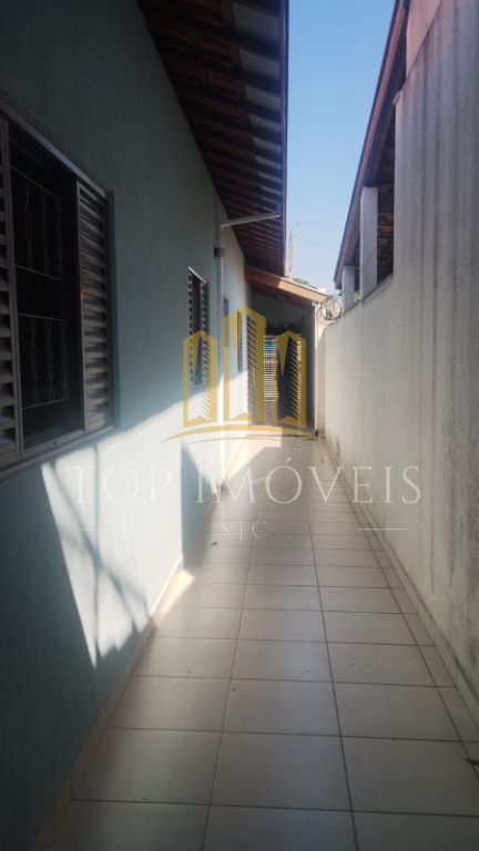 Linda casa nova três dormotórios suíte na melhor localização do parque industrial