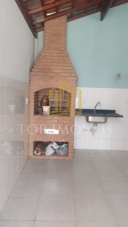 Linda casa nova três dormotórios suíte na melhor localização do parque industrial