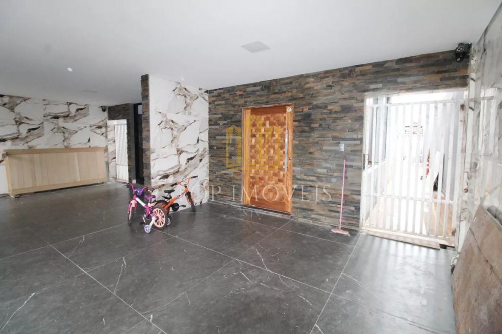 Oportunidade – casa com salão comercial na vila industrial -