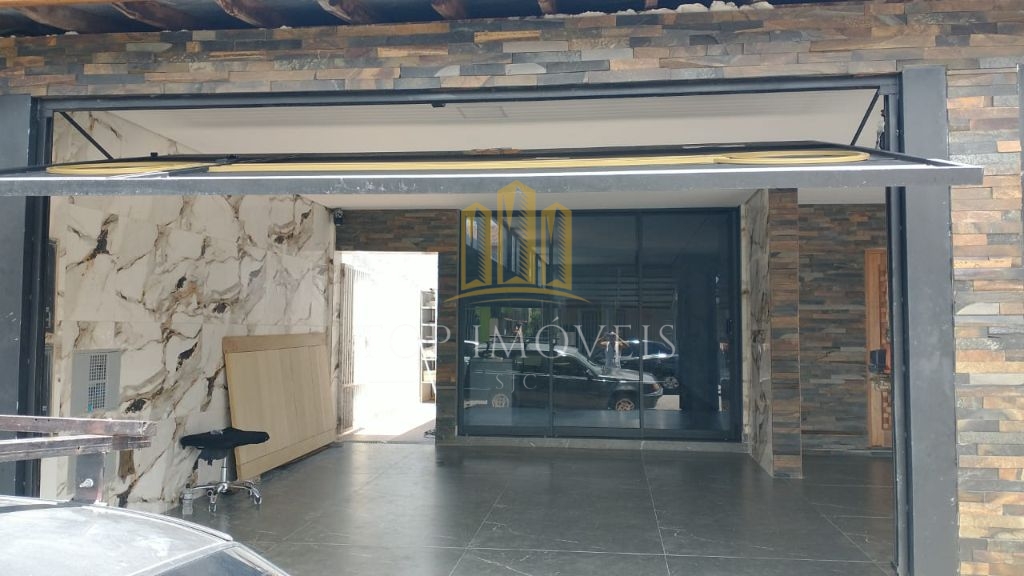 Oportunidade – casa com salão comercial na vila industrial -