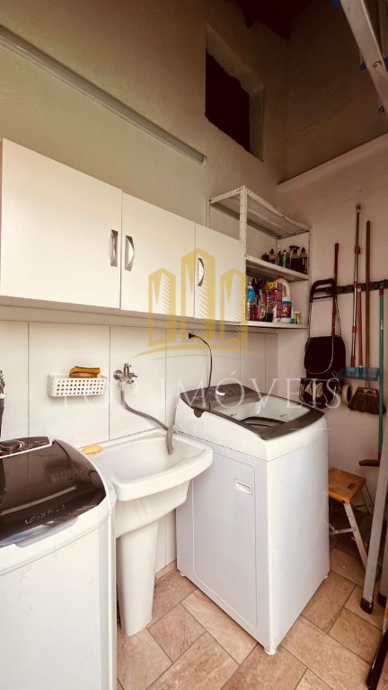 Casa com 2 quartos, 148 m², à venda por R$ 650.000 - Jardim Paulista - São José dos Campos/SP