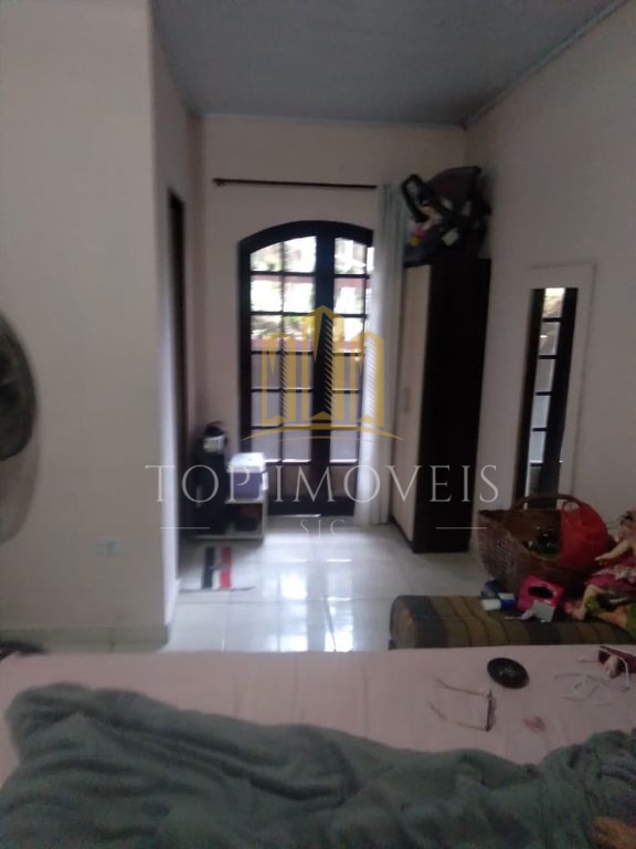 Chácara de 2.000m² pé na água em paraibuna