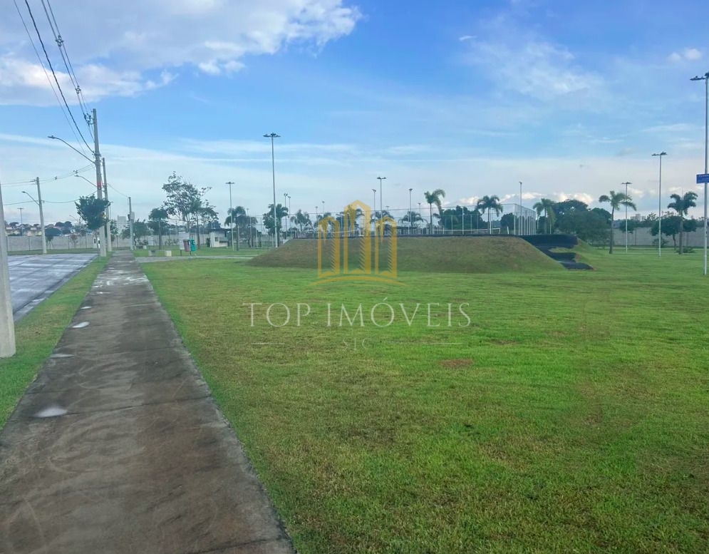 Excelente terreno 100% plano por R$325.000,00 em condomínio 