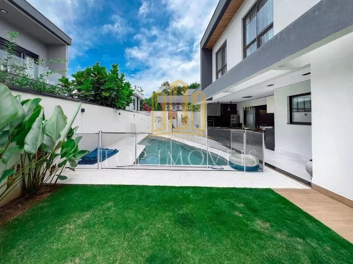 Mansão Espetacular à venda no Jardim do Golfe II