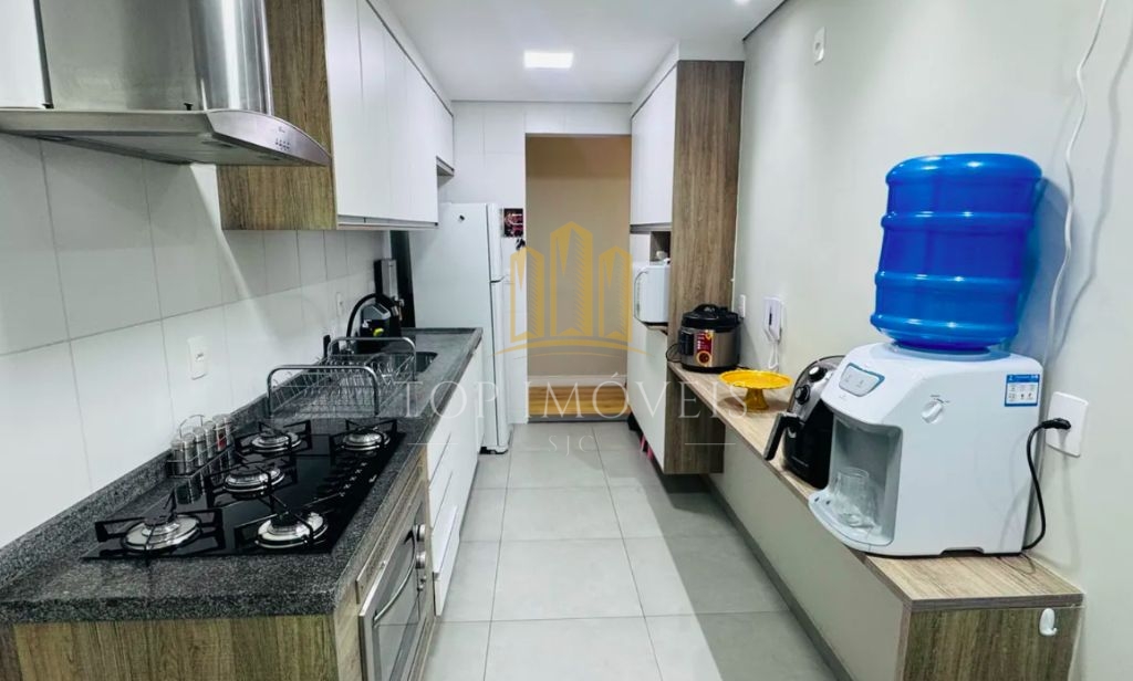 Apartamento com 3 quartos, sendo 1 suíte, andar alto e com v