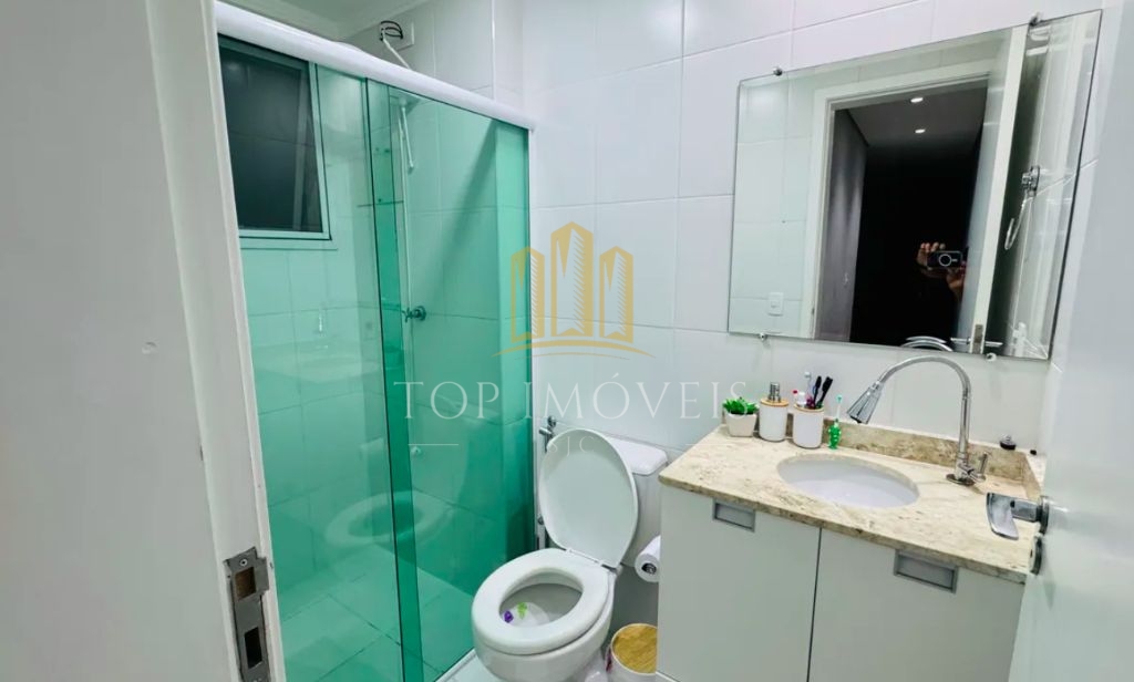 Apartamento com 3 quartos, sendo 1 suíte, andar alto e com v