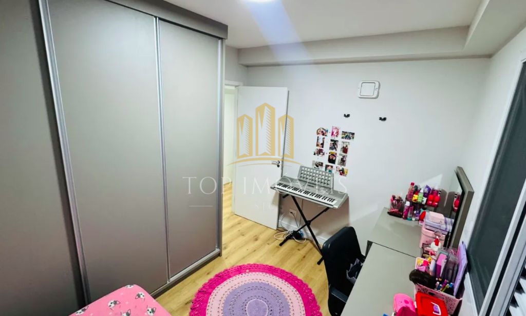 Apartamento com 3 quartos, sendo 1 suíte, andar alto e com v