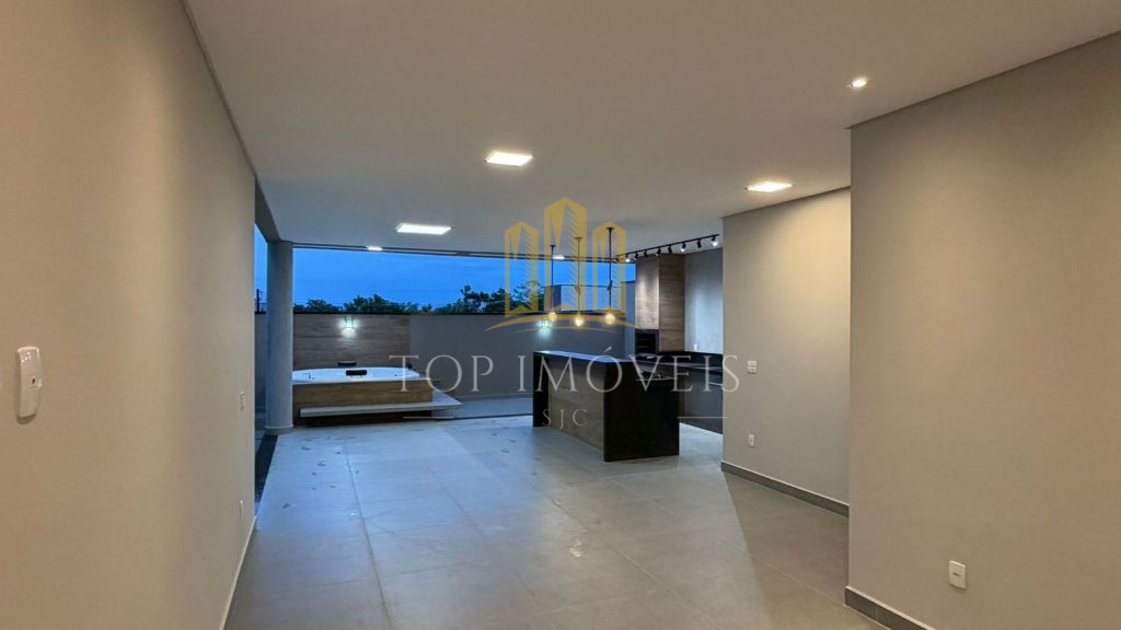 Casa de alto padrão no condomínio reserva do vale – caçapava