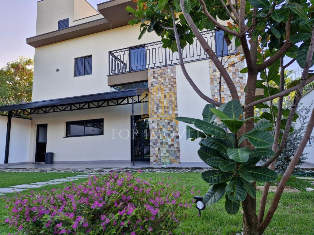 Casa de Alto Padrão no Condomínio Residencial Lilian Shineider em Quiririm - Taubaté