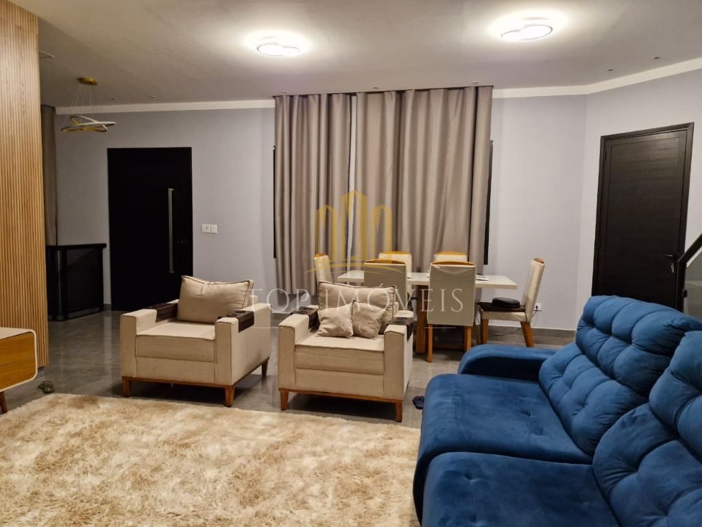 Casa de Alto Padrão no Condomínio Residencial Lilian Shineider em Quiririm - Taubaté