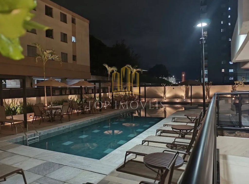 Apartamento novo 2 suítes andar alto vista livre para o pôr 