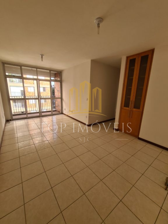 OPORTUNIDADE NO CENTRO! EDIFÍCIO LOGOS! lindo e espaçoso apartamento dois dormitórios varanda condomínio com lazer na melhor localização do centro