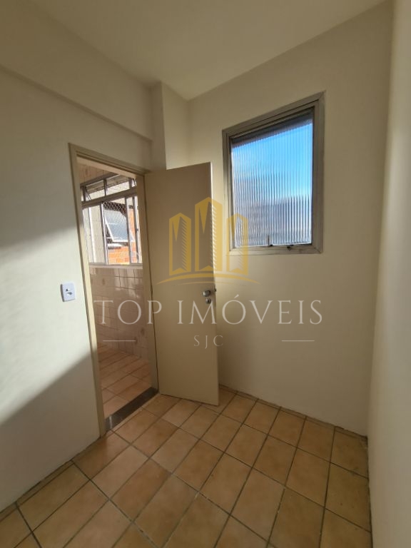 OPORTUNIDADE NO CENTRO! EDIFÍCIO LOGOS! lindo e espaçoso apartamento dois dormitórios varanda condomínio com lazer na melhor localização do centro