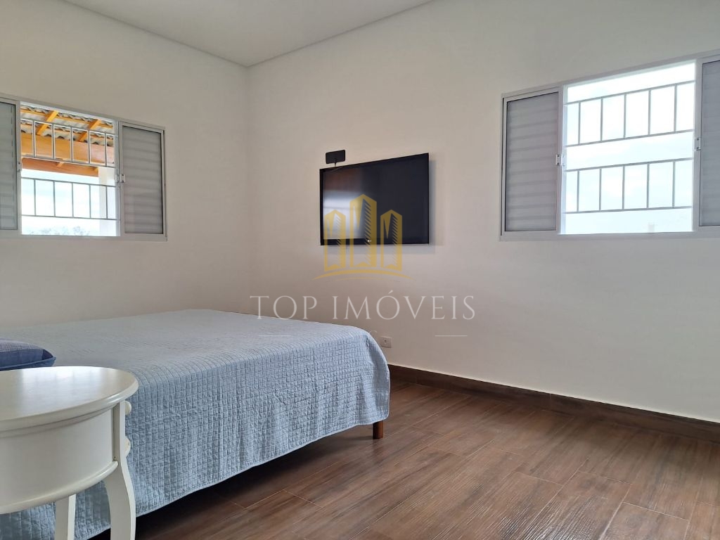 Maravilhosa casa nova condominio fechado três quartos sendo 1 suite condomínio com lazer