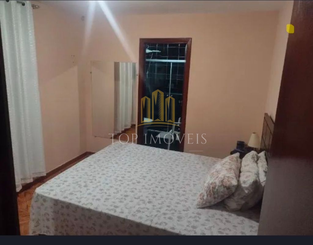 Espaçosa e funcional casa três quartos suíte e com edícula c