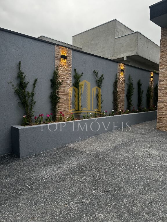 Belissíma casa 3 quartos 1 suíte residencial amor