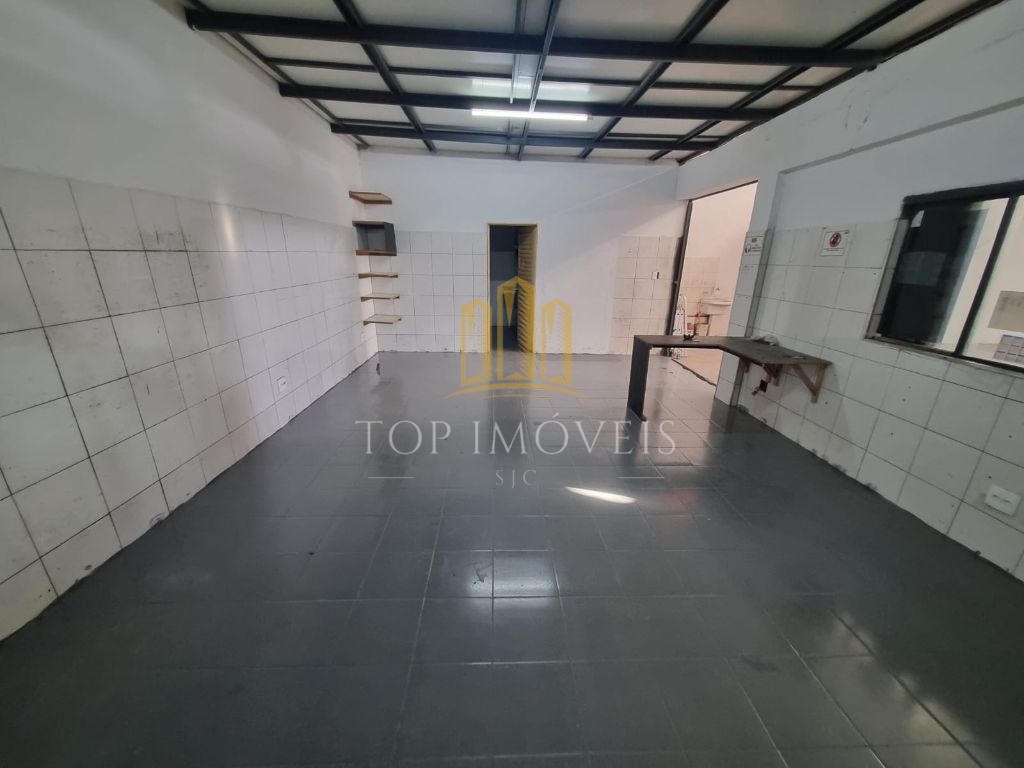 Galpão funcional e espaçoso na vila guarani