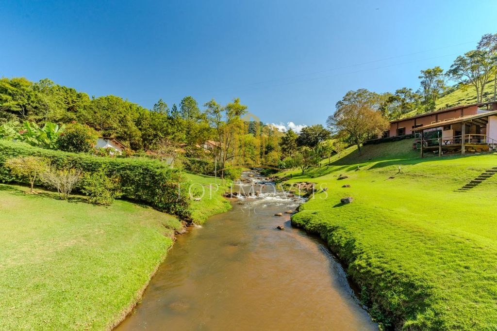 Maravilhosa Chacara formada três quartos suíte cachoeira na melhor localização de Sapucaí Mirim - foto 23