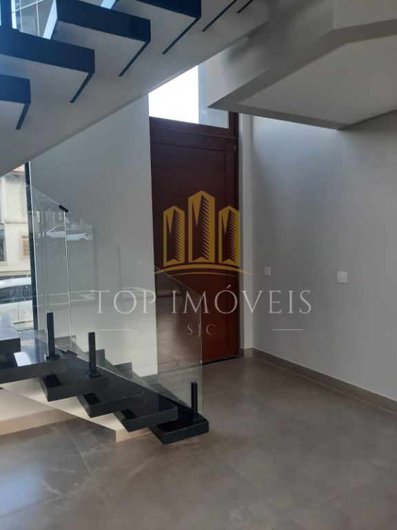Sobrado com 3 quartos, 214 m², à venda por R$ 1.690.000 - re