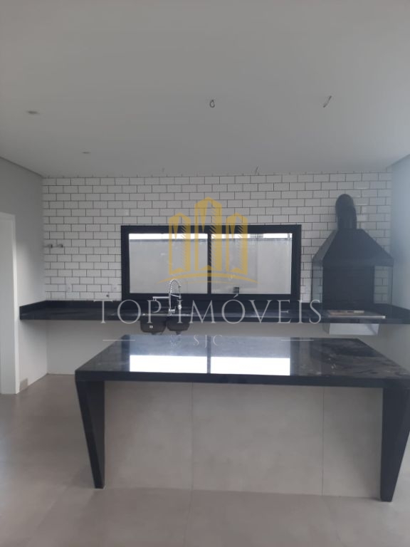 Sobrado com 3 quartos, 214 m², à venda por R$ 1.690.000 - re