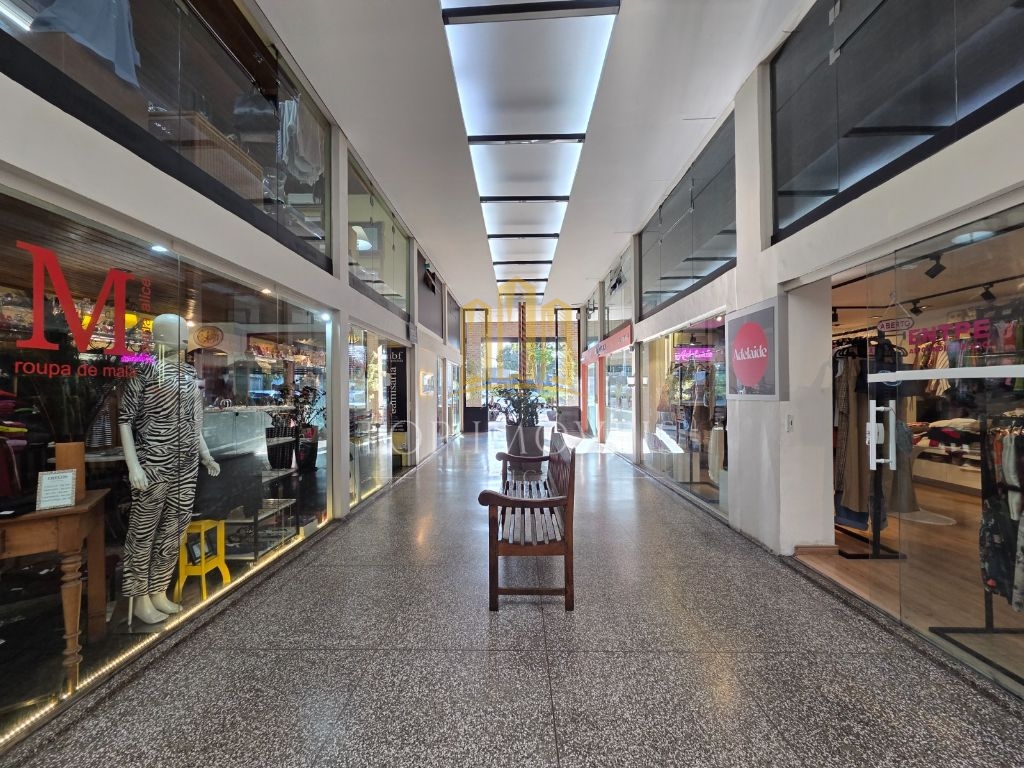 Sala comercial à venda, 115 m² por R$ 900.000 e locação por 