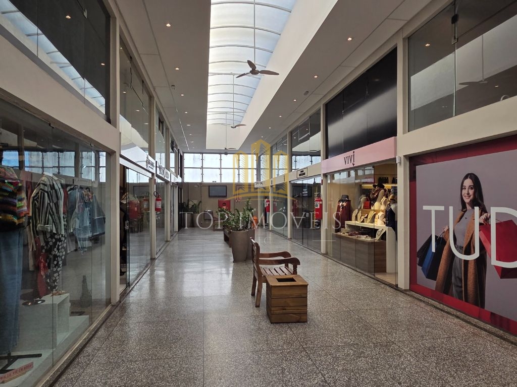 Sala comercial à venda, 115 m² por R$ 900.000 e locação por 